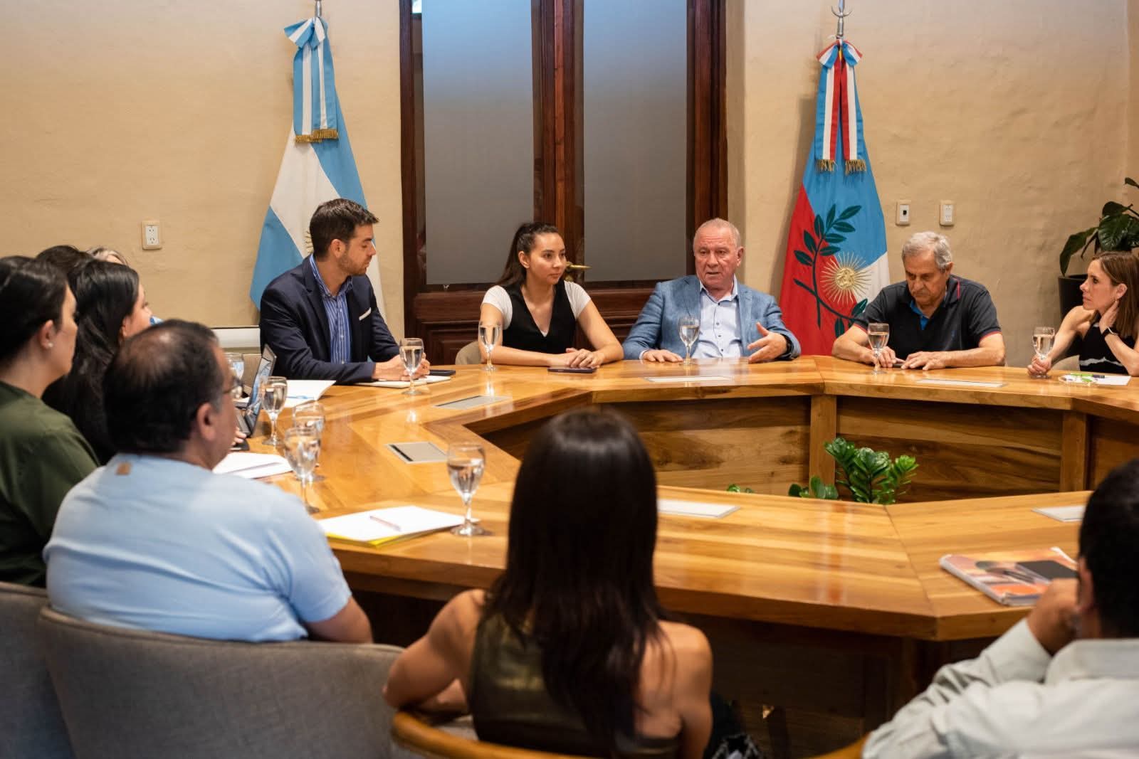 La provincia coordina acciones frente al dengue y la influenza H2N3.