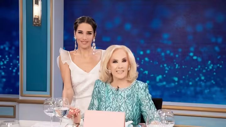 «Hay que retenerla”: Juana Viale contó cómo se encuentra Mirtha durante su internación