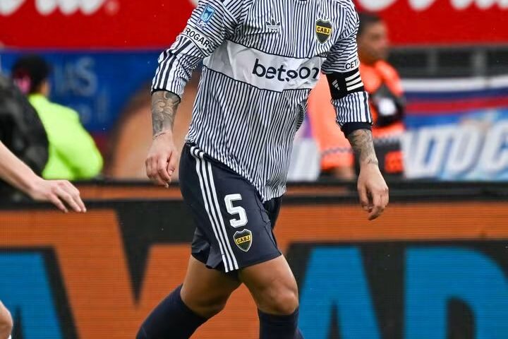 Boca ganó el clásico y se acerca en las tablas.