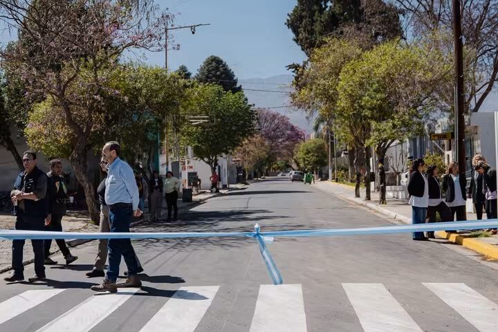 Saujil inauguró más de 2.000 metros de nuevo asfaltado.
