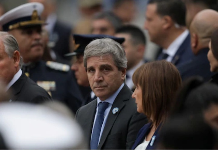 El Gobierno debe pagar casi USD 4.000 millones de deuda antes de fin de año. 1 Screenshot 20260914 223807 Facebook