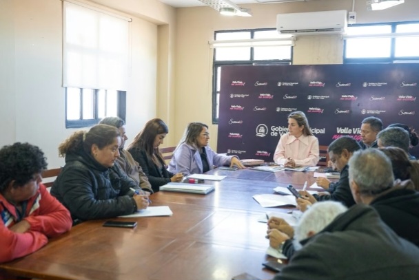 Valle Viejo acordó un aumento de $120 mil para los municipales.
