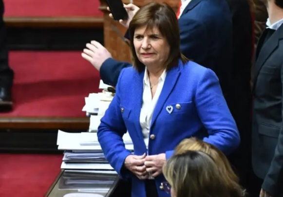 Bullrich respaldó el juicio en ausencia por el atentado a la AMIA.