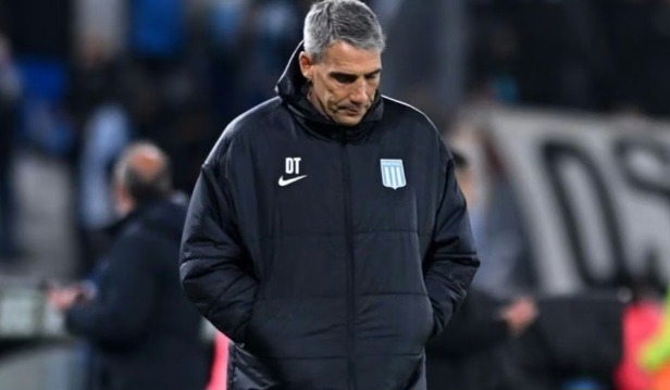 Vojvoda dejó de ser el técnico de Racing.