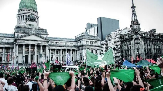 El aborto legal se mantuvo en 2025 pese al recorte de fondos.