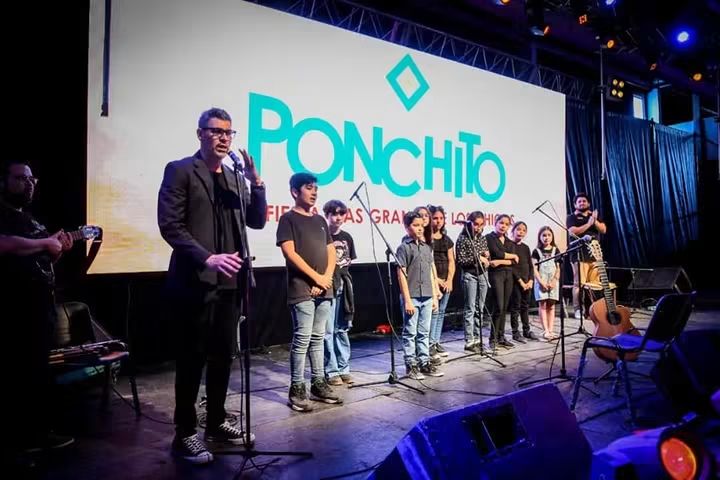 El Ponchito comienza este martes con seis días de música y danza.