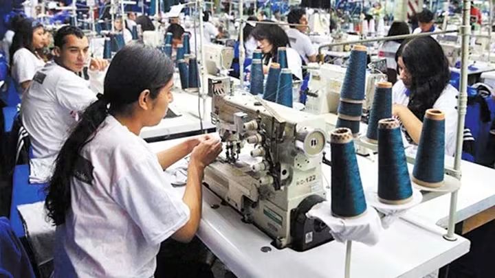 Alarma laboral: el 45% de los trabajadores argentinos está en la informalidad.