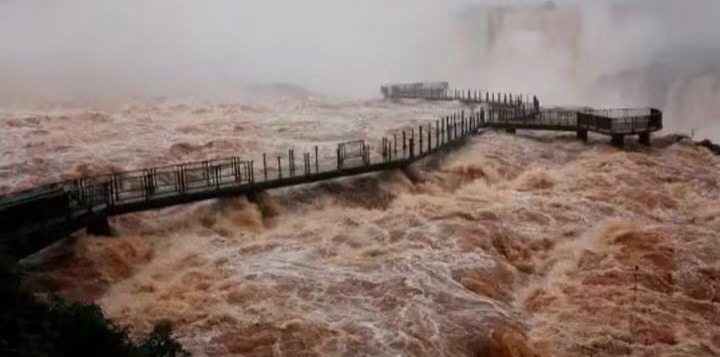 El Niño provoca una crecida extraordinaria en el Litoral.