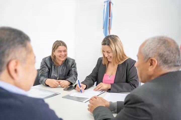 Valle Viejo firmó un convenio con FASTA.