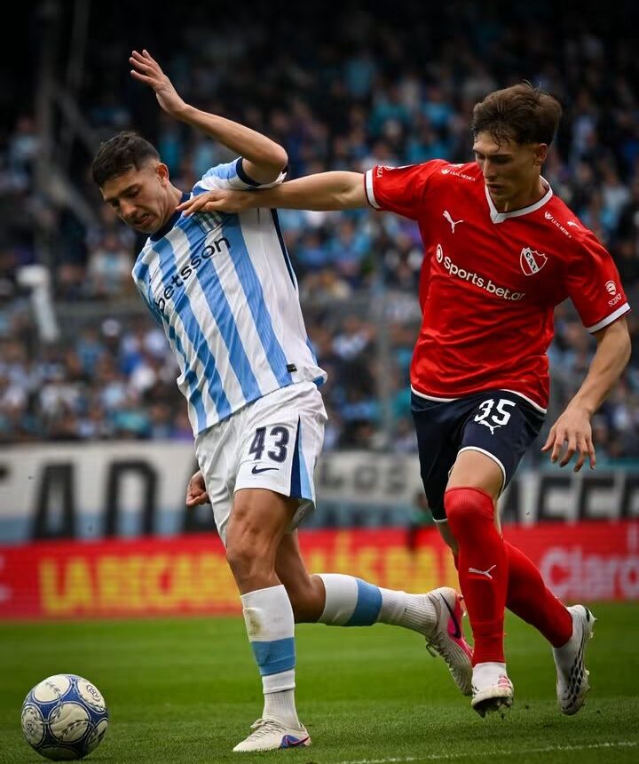 Racing empató el clásico ante Independiente y el Cilindro estalló en silbidos y reproches.