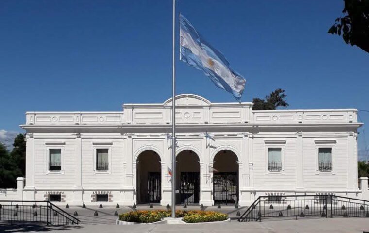 La Capital decretó asueto administrativo para el 2 de noviembre.
