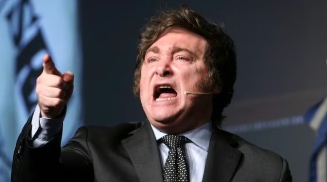 Milei vinculó a María O’Donnell con el nazismo y volvió a atacar a la prensa.