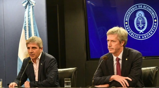 Escándalo del Oro: Dalbón pidió la detención de Caputo y Bausili.