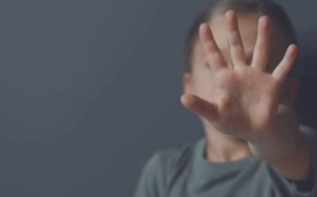 Un entrenador de fútbol será juzgado por abuso sexual contra menores.